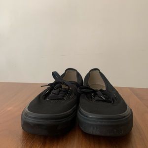 Size 8 Women’s Black VANS canvas shoes